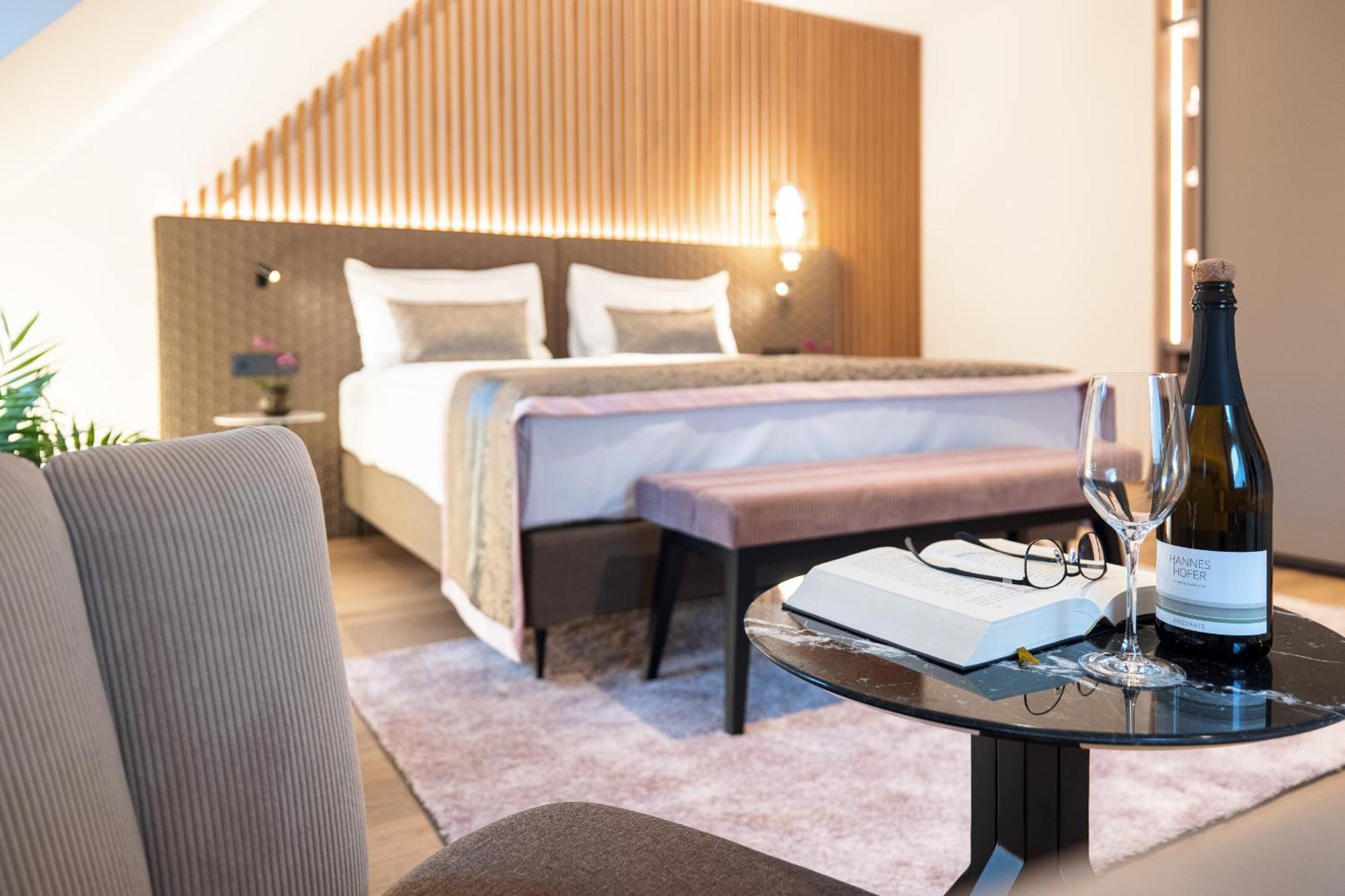 Hotel Turmhof Gumpoldskirchen Eksteriør bilde